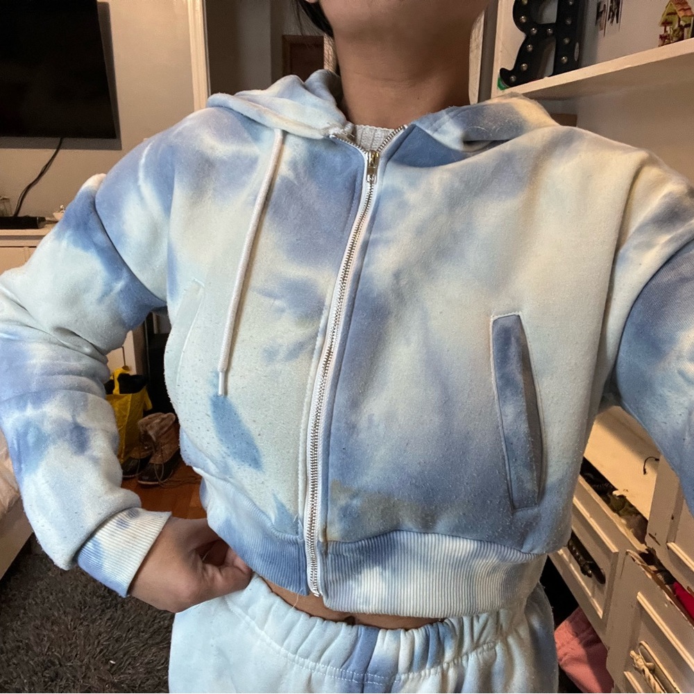 Tie dye sweatsuit